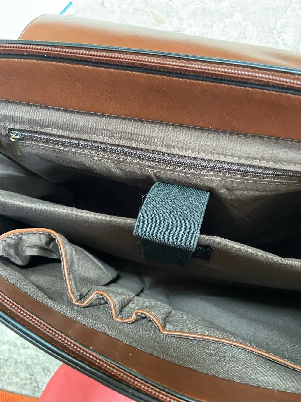 Walasa Leather Pocket Full of Sunshine Messenger Bag with Decorative Bow Accent